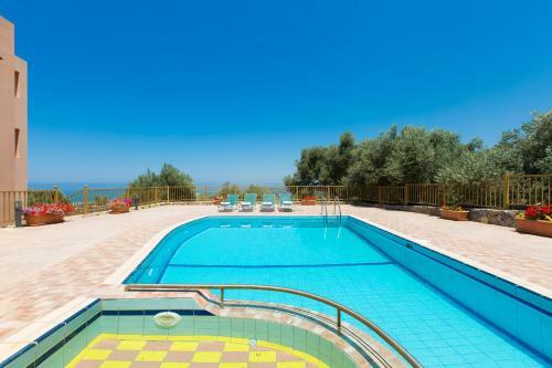 Maroulas Villas Ioanna & Stavros, Stunning Views!