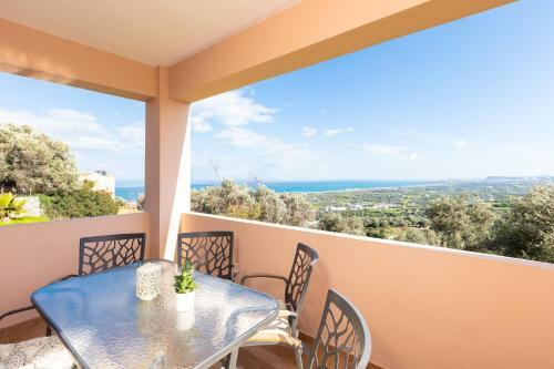Maroulas Villas Ioanna & Stavros, Stunning Views!