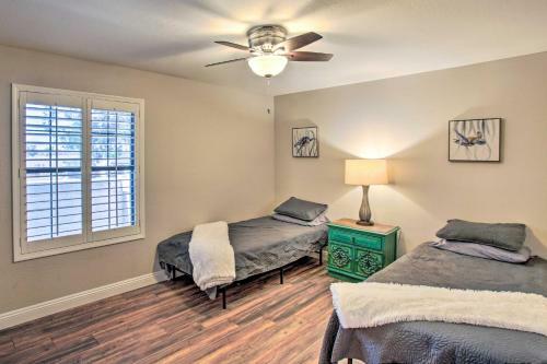 Trendy Phoenix Home With Pool - Walk To Lookout Mtn!
