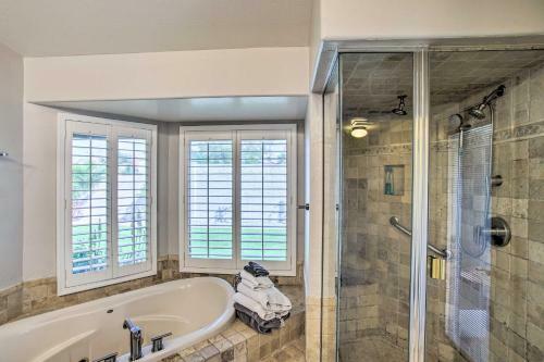 Trendy Phoenix Home With Pool - Walk To Lookout Mtn!