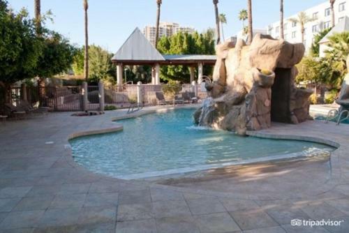 Midtown Garden Hotel