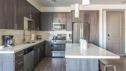 Apartamento Wanderjaunt - Chic Central Phoenix Apts