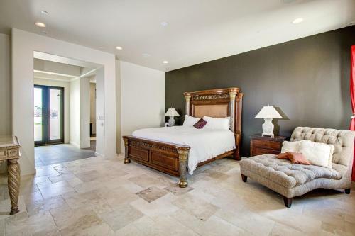 Scottsdale - 6303 N 33rd St