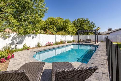 Family Friendly Modern With Gated & Heated Pool Home