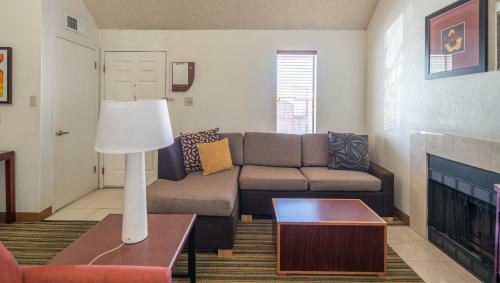 Wanderjaunt - North Phoenix Apartments