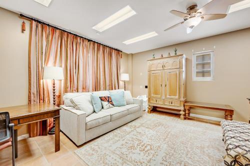 Phoenix Manor