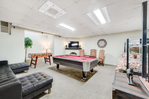 Phoenix Manor