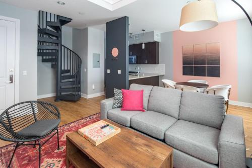 Luxury Biltmore Apartments By Wanderjaunt