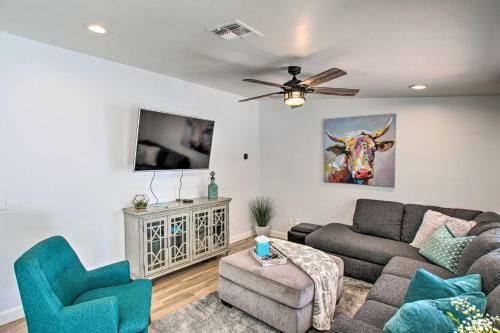 Charming Phoenix Casita With Hot Tub, Bbq And Pool!