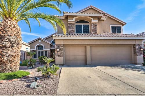 Phoenix Retreat With Outdoor Oasis And Game Room!