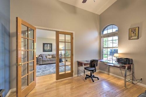 Spacious Glendale Home With Pool, Covered Patio