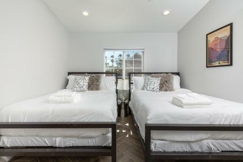 Scottsdale - 7532 E Hazelwood St