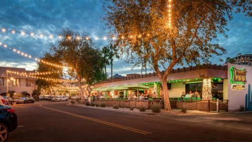 Scottsdale - 7532 E Hazelwood St