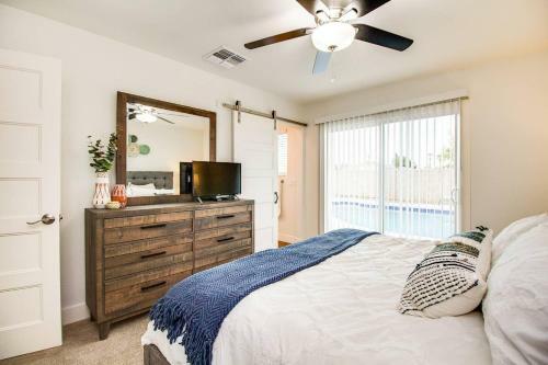 Amazing Modern Remodel Near Old Town With Heated Pool