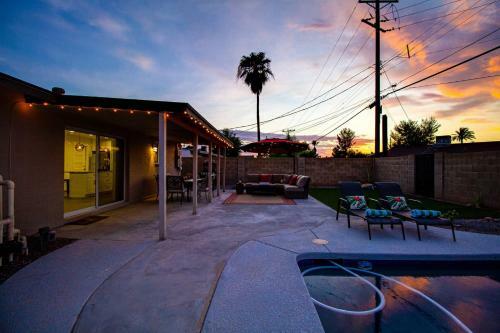 Amazing Modern Remodel Near Old Town With Heated Pool