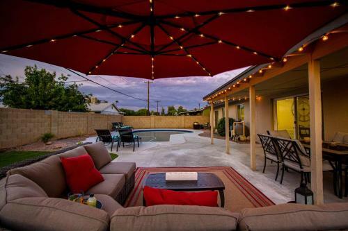 Amazing Modern Remodel Near Old Town With Heated Pool