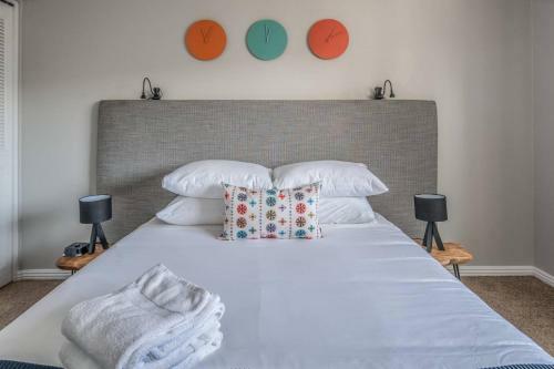 Spacious 4br Townhome In Scottsdale By Wanderjaunt