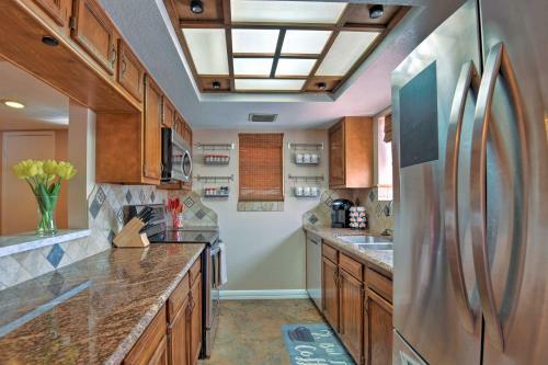 Tempe Condo W/ Pool - Near Downtown & Asu!