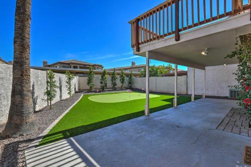Tempe Golf Retreat With Putting Green And Pool Access!