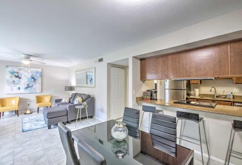 Remodeled Tempe Apt With Shared Pool About 4 Miles To Asu