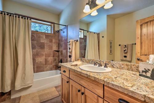 Show Low Luxury Cabin With Forest Views And Fire Pit!