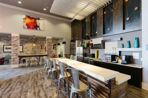 Apartamento Stunning 3 Br/2 Ba With Pool And Gym By Howard
