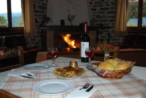 Hostal Dryades Guesthouse