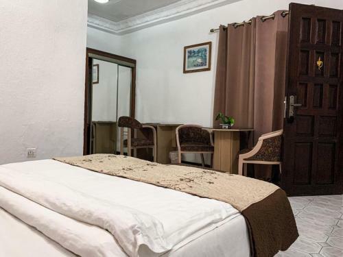 Hostal Hill View Lodge