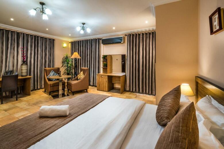 Midindi Hotel