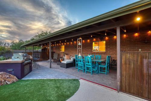 Spacious Oasis With Hot Tub, 6mi To Saguaro Park