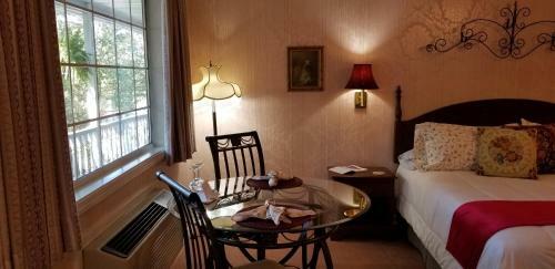 Posada Evening Shade Inn