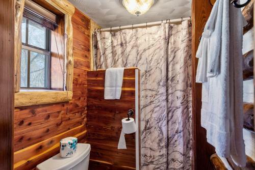 Hotel Log Cabin Inn