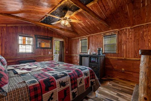 Hotel Log Cabin Inn