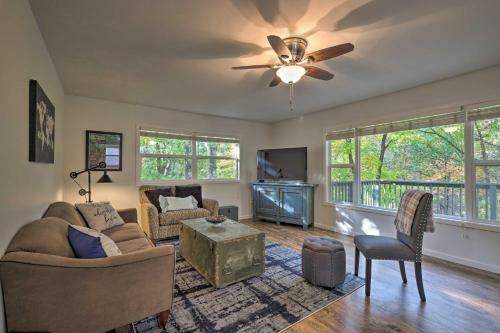 Serene Hideaway With Deck About 2 Miles To Trails!
