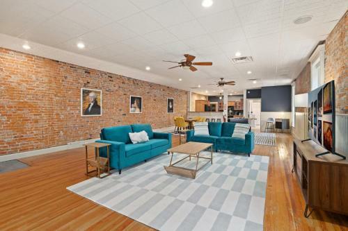 Apartamento The Central Loft - On Town Square! Best Located Property