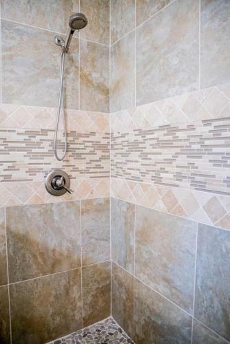 The Ritz - Centrally Located - Luxury Amenities