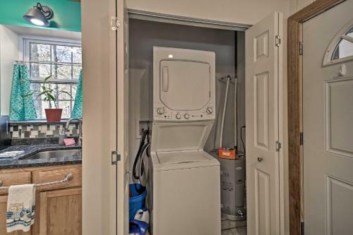 Cozy Home - 2 Mi To Bathhouse Row And Downtown!