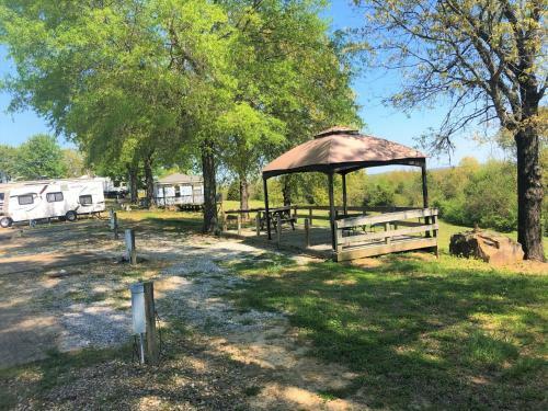 Mountain View Guest Motel/rv Park
