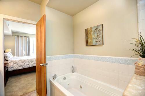 219 San Miguel