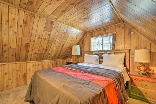 Rustic Cabin With Hot Tub, About 5 Mi To Ski Slopes