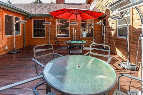Alpenhorn Lodge-1903 By Big Bear Vacations