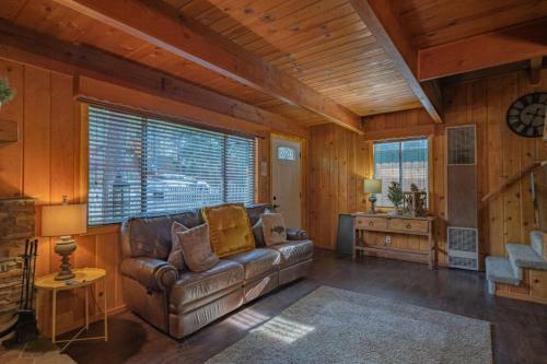 Shady Pine Cottage