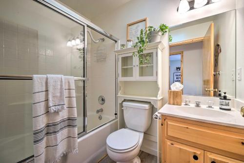 Hillside Hideaway With Hot Tub, 2 Mi To Ski Mtn