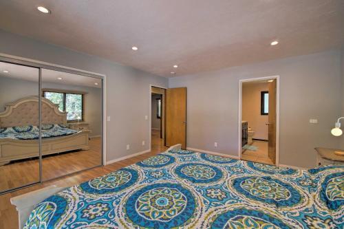 Big Bear Home With Yard - 2 Mi To Lake And Skiing!