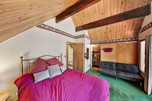 Walk To Resort! Summit Basecamp With Private Hot Tub Home