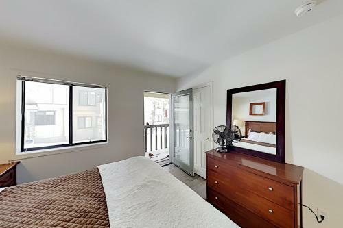 Apartamento Dual-suite Gem With Pool Table - Walk To Slopes Condo