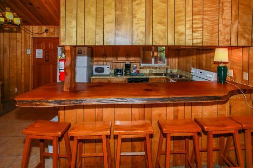 Rustic Vintage Lakefront