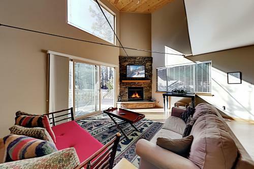 Apartamento All-suite Retreat - 2 Adjacent Units - Hot Tubs Duplex