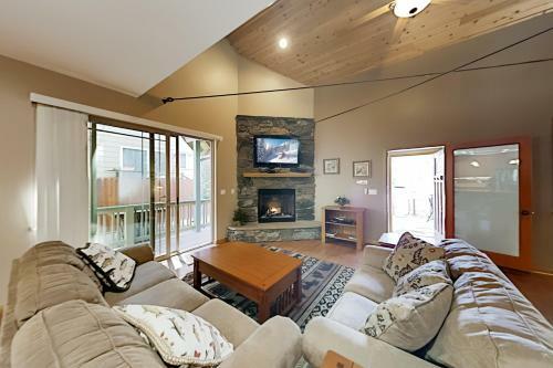 Apartamento All-suite Retreat - 2 Adjacent Units - Hot Tubs Duplex