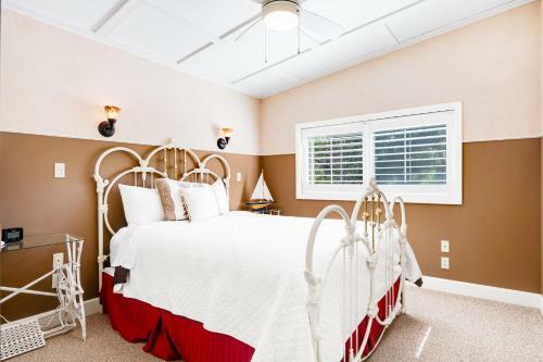 Delight In Cambria